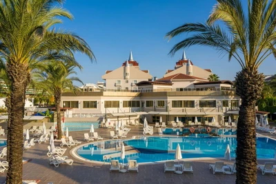 Club Aydinbey Famous Resort