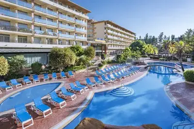 Hôtel 4R Gran Regina (vol inclus)