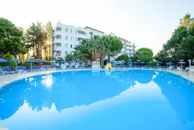 Hôtel Flora Suites Hotel