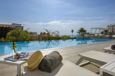 Hôtel Best Western Amirauté - Vols réguliers