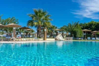 Hôtel Stamos Plus