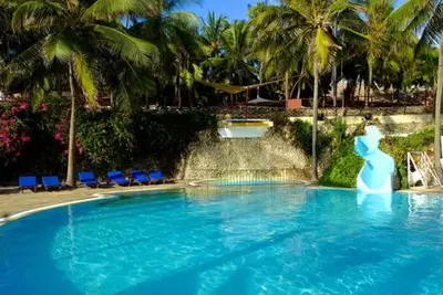 Hôtel Voyager Beach Resort 4* + Safari 1 nuit