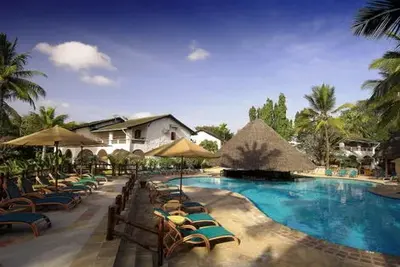 Hôtel Pinewood Beach Resort 4* + Safari 2 nuits