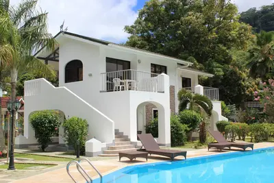 Hôtel Sun Properties and Resort 