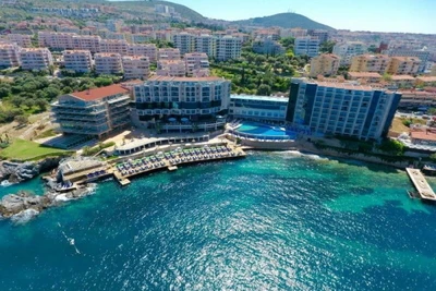 Hôtel Charisma De Luxe