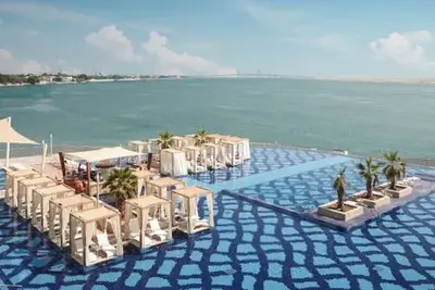 Combiné hôtels Dubaï & Abu Dhabi : Canopy Al seef 4* - Royal M Resort Abu Dhabi 5*