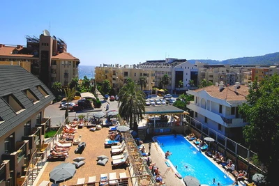 Hôtel Ambassador Plaza