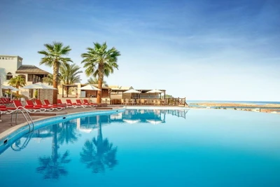ÔClub Experience The Cove Rotana Resort
