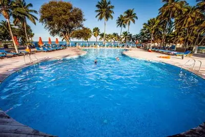 Combiné hôtels Grande Terre et Basse Terre : Arawak 4* et Fort Royal 4*