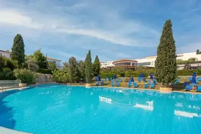Club Jumbo Sunrise Village Beach Hotel