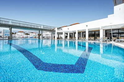Mondi Club Broncemar Beach Suites