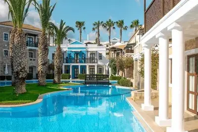 Hôtel Mitsis Royal Mare 5* By Ôvoyages