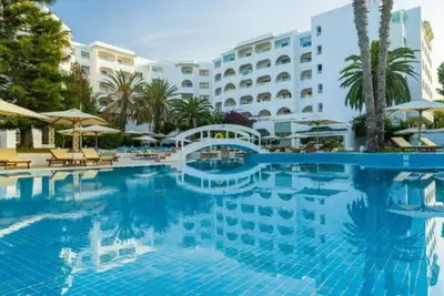 Hôtel Mon French Club Sol Azur Beach