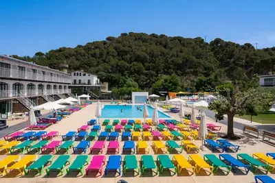 Club Jumbo Medplaya Aparthotel Sant-Eloi