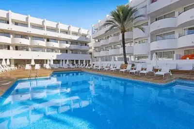 Hôtel Palmanova beach apartments by TRH