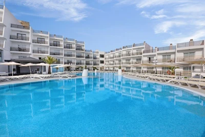 Hôtel Palmanova suites by TRH