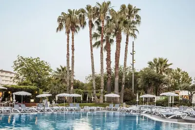 Hôtel Aqua Hotel Aquamarina (vol inclus)