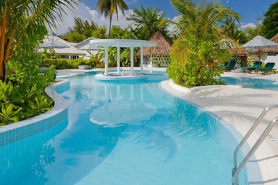 Hôtel Equator Village Resort
