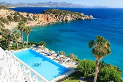 Hôtel Istron Bay
