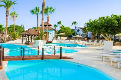 Hôtel H10 White Suites