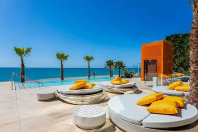 Hôtel Higueron Curio Collection by Hilton 