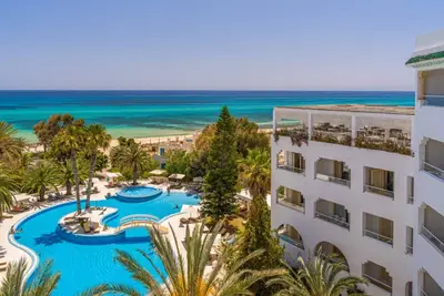 Hôtel Sol Azur Beach & Congress 