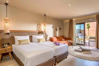 Pyria Hôtel 4*