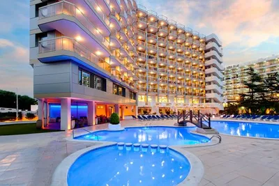 Hôtel Beverly Park 4*