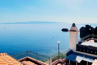 Bay Palace Mazzaro 4*
