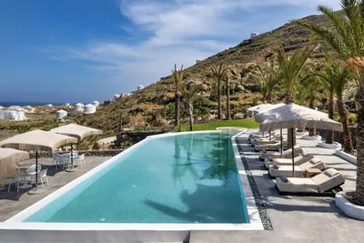 Palm Island Suites 4*