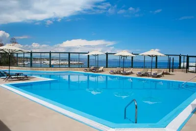 Hôtel Ramada Athens Attica Riviera 5*
