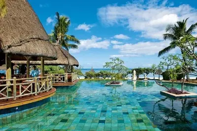 Hôtel La Pirogue Resort & Spa