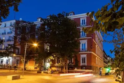 Hôtel Petit Palace Santa Barbara