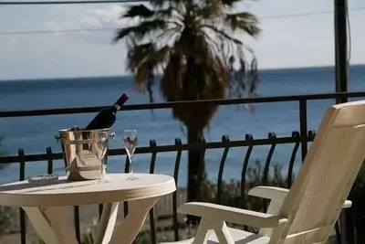Hôtel Chrismare Hotel
