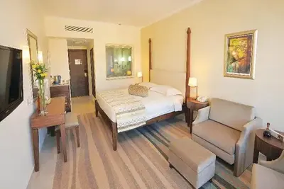 Hôtel Alexander The Great Beach