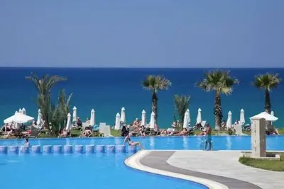 Hôtel Capital Coast Resort & Spa