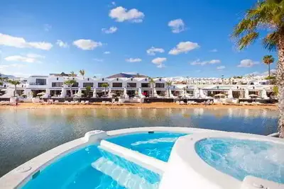 Hôtel Sands Beach Resort