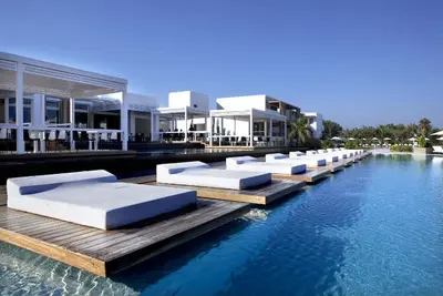 Hôtel Pelagos Suites Hotel