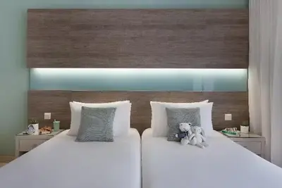 Hôtel 115 The Strand Hotel And Appartement