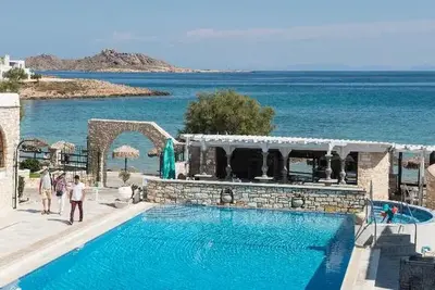 Hôtel Contaratos Beach