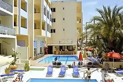 Hôtel Lefkoniko Bay