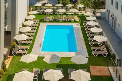 Hôtel The City Hotel
