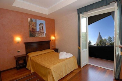 Hôtel Teocrito