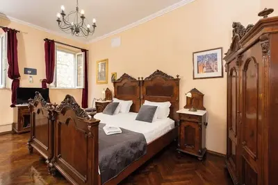 Hôtel Amoret Apartments
