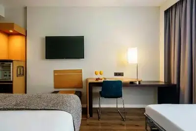 Hôtel Ilunion Valencia 4