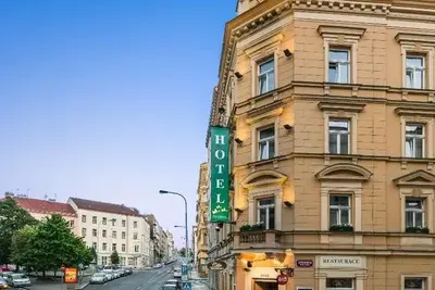 Hôtel Three Crowns Hotel