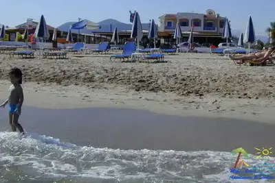 Hôtel Mikes Beach Apartments & Studios