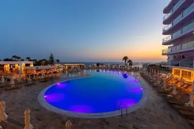 Hôtel Tofinis Hotel