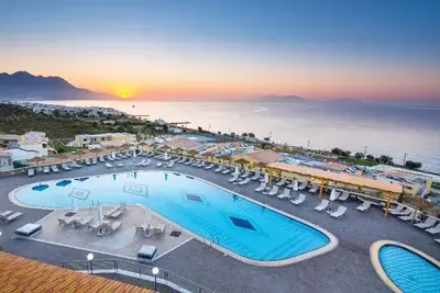 Hôtel Grand Blue Beach Hotel