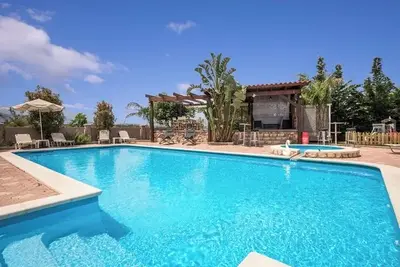 Hôtel Areti Suites